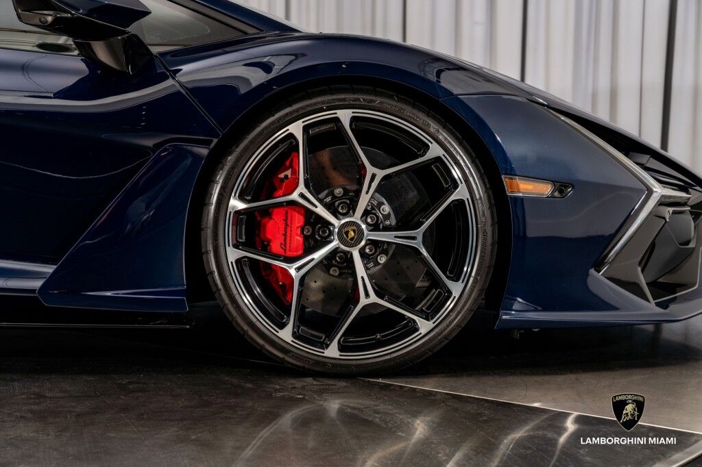 2024 Lamborghini Revuelto North Miami Beach FL