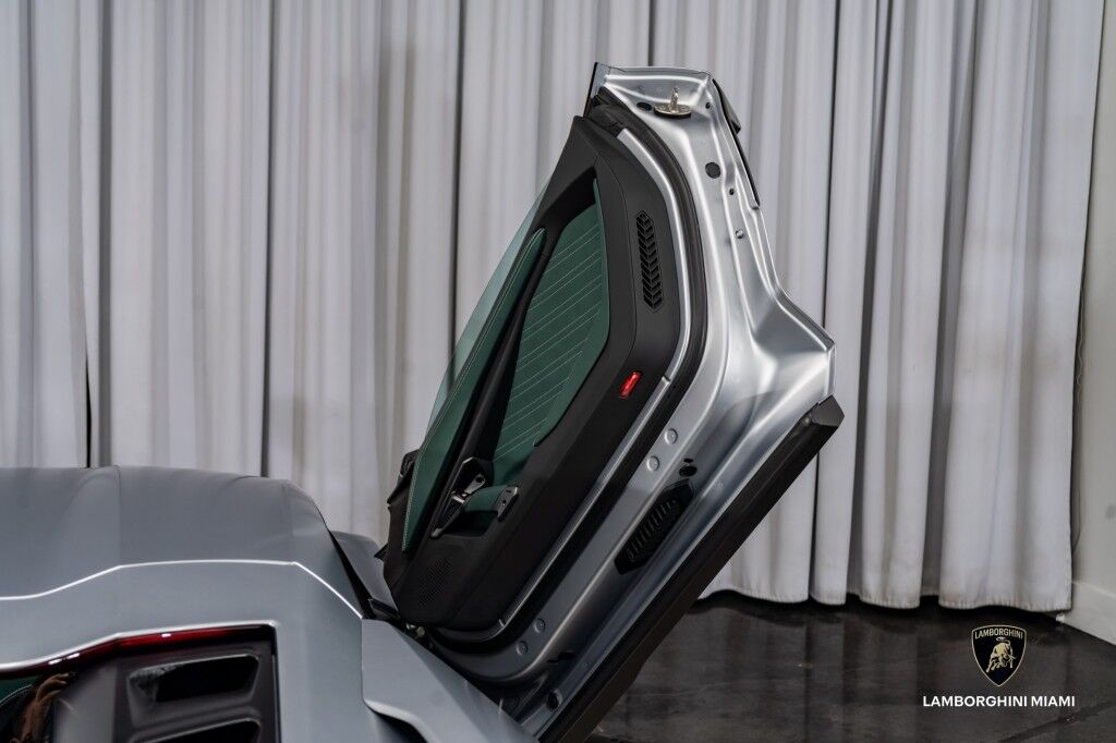 2024 Lamborghini Revuelto North Miami Beach FL