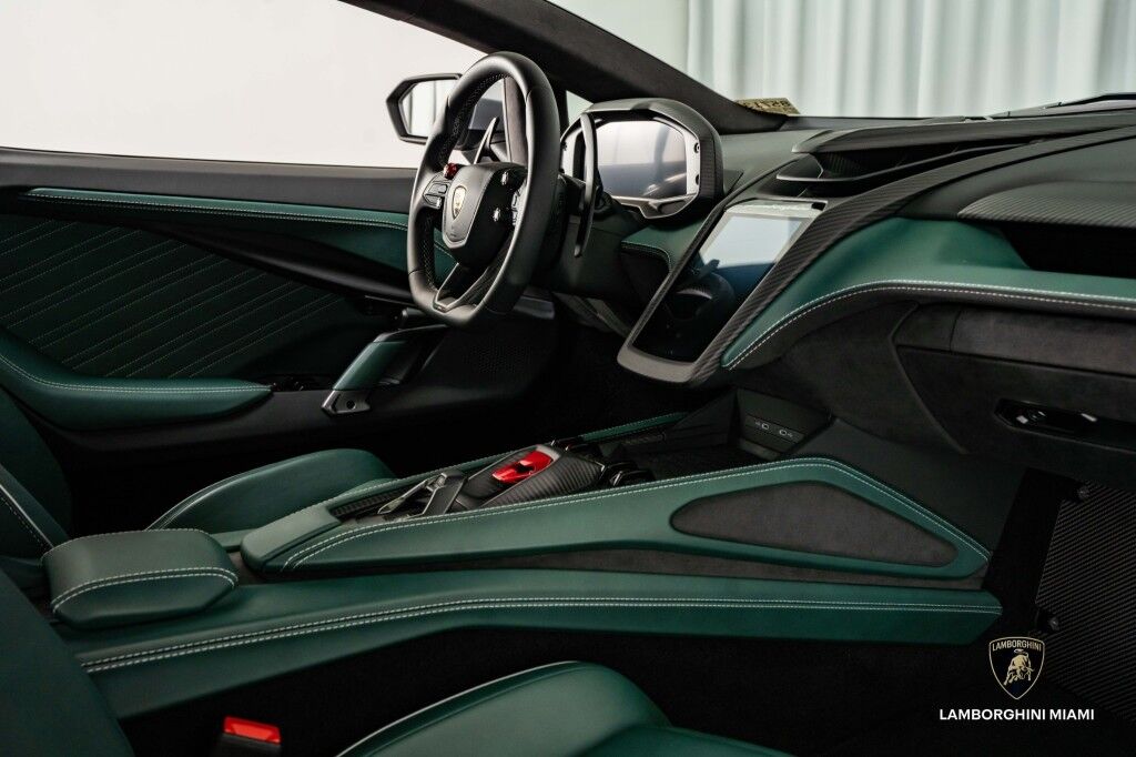 2024 Lamborghini Revuelto North Miami Beach FL