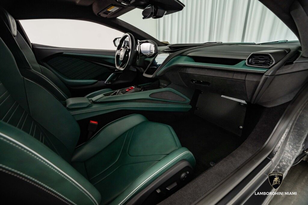 2024 Lamborghini Revuelto North Miami Beach FL