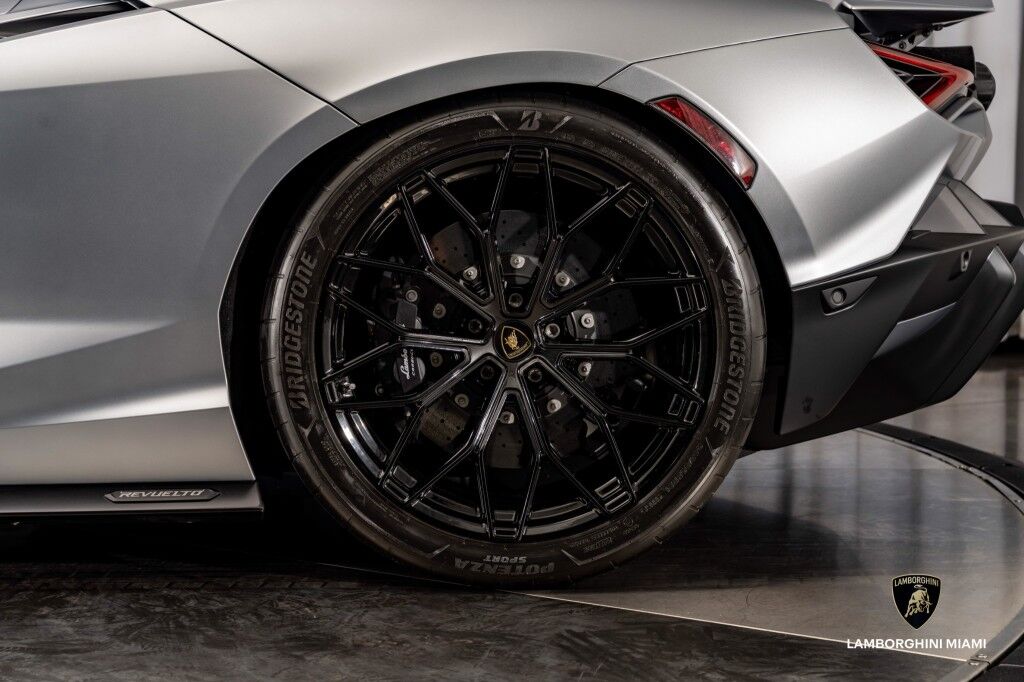 2024 Lamborghini Revuelto North Miami Beach FL