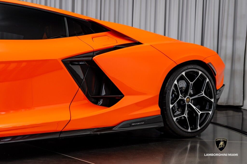 2024 Lamborghini Revuelto North Miami Beach FL