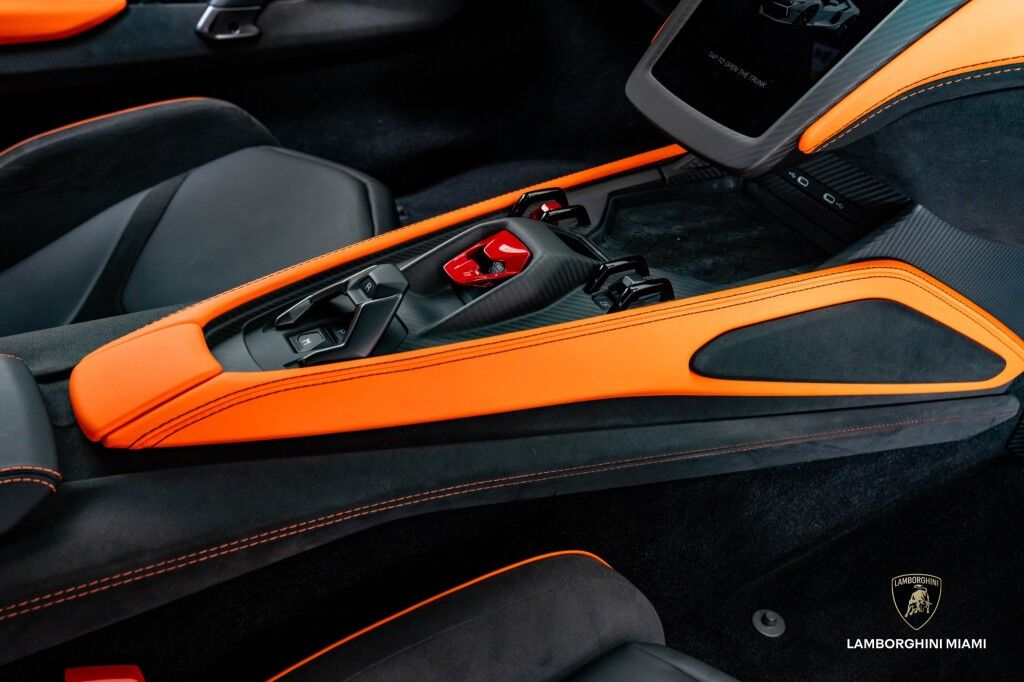 2024 Lamborghini Revuelto North Miami Beach FL