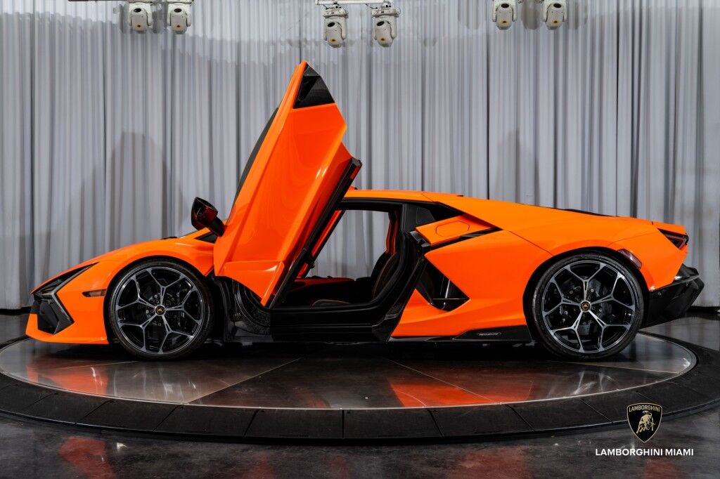 2024 Lamborghini Revuelto North Miami Beach FL