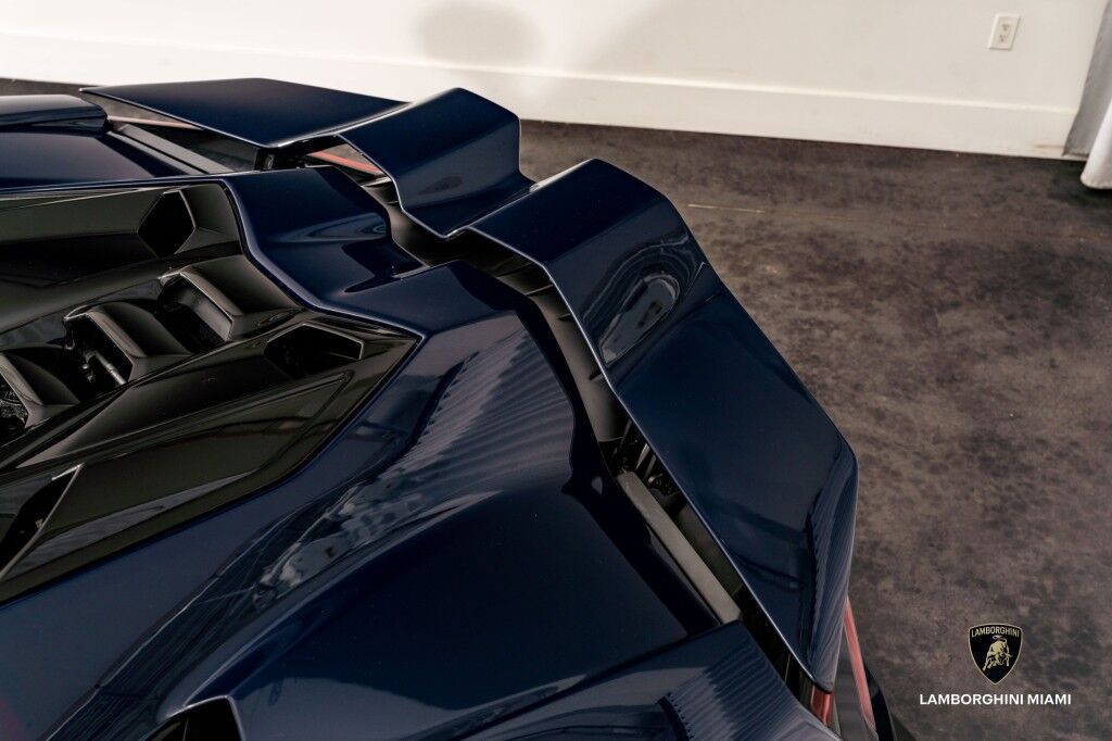 2024 Lamborghini Revuelto North Miami Beach FL