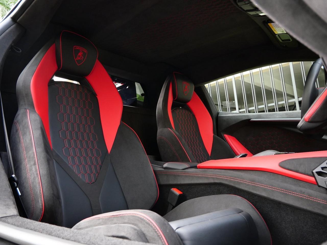 2024 Lamborghini Revuelto Base Base Lawrence KS