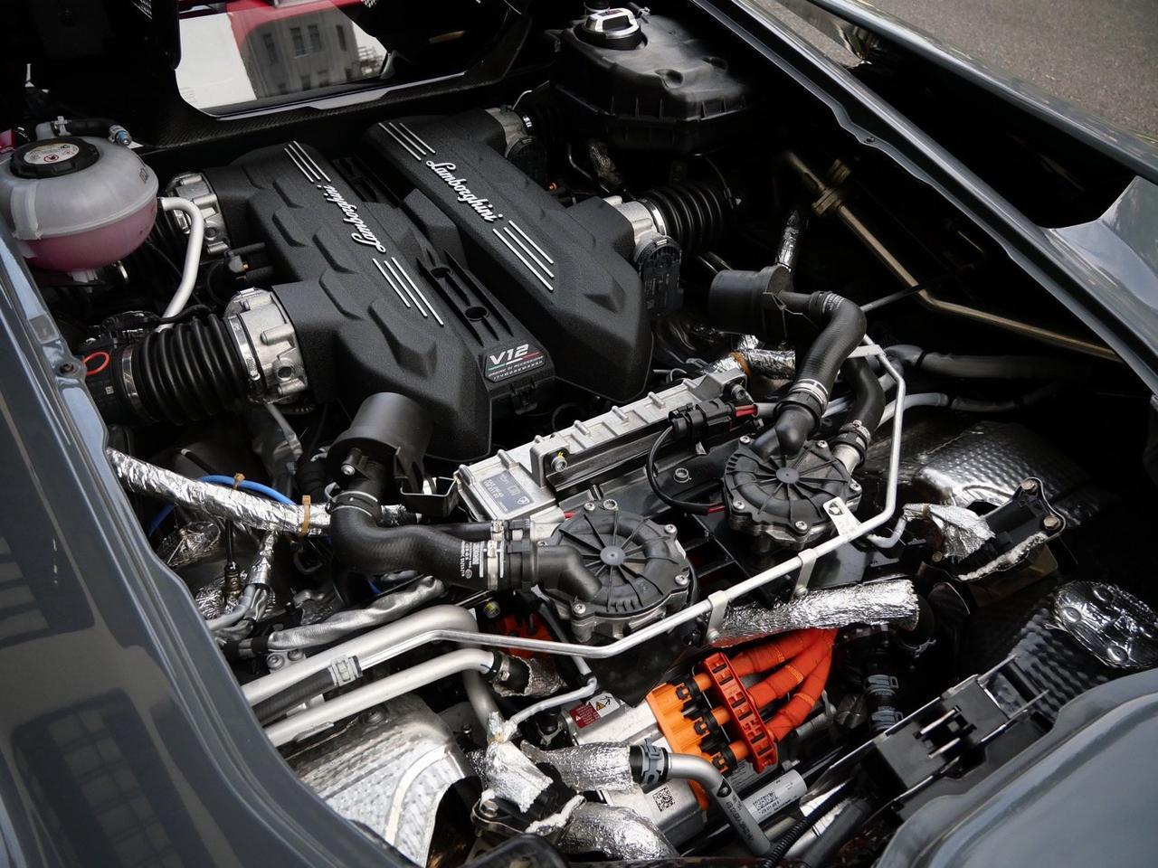 2024 Lamborghini Revuelto Base Base Lawrence KS