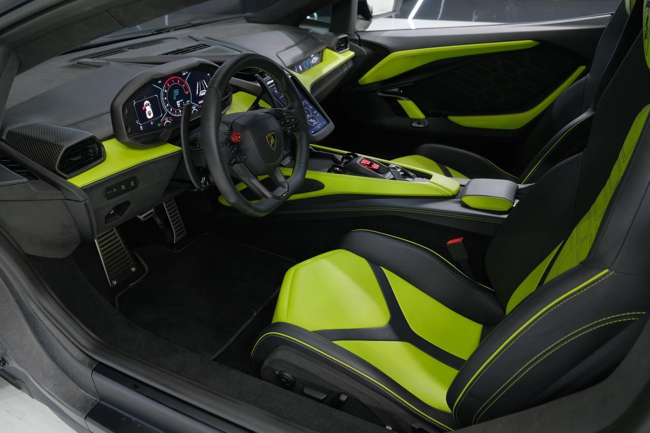 2024 Lamborghini Revuelto Base Miami FL