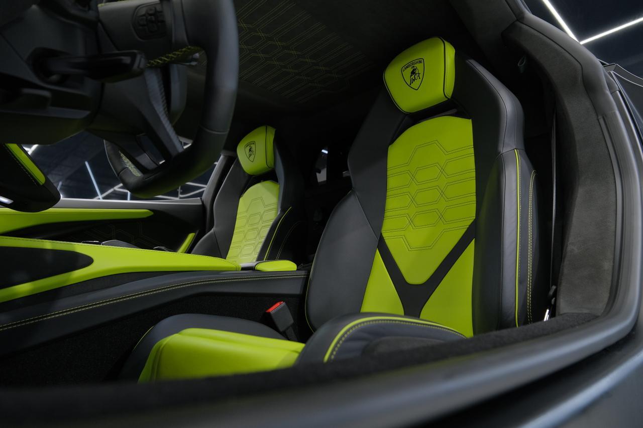 2024 Lamborghini Revuelto Base Miami FL