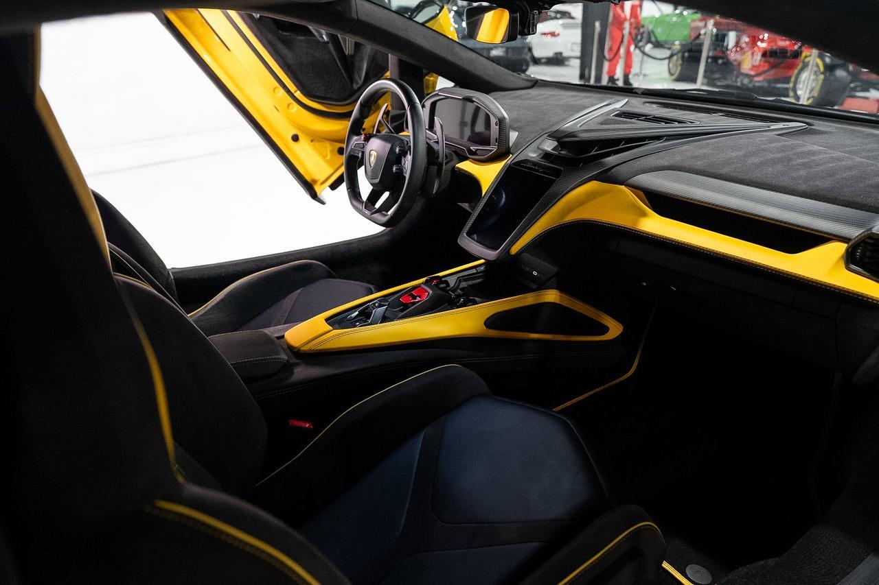 2024 Lamborghini Revuelto CARBON FIBER BODY KIT! Giallo Inti paint, Nero Ade/Giallo interior, MV Forged wheels AND MUCH MORE!! Fort Lauderdale FL
