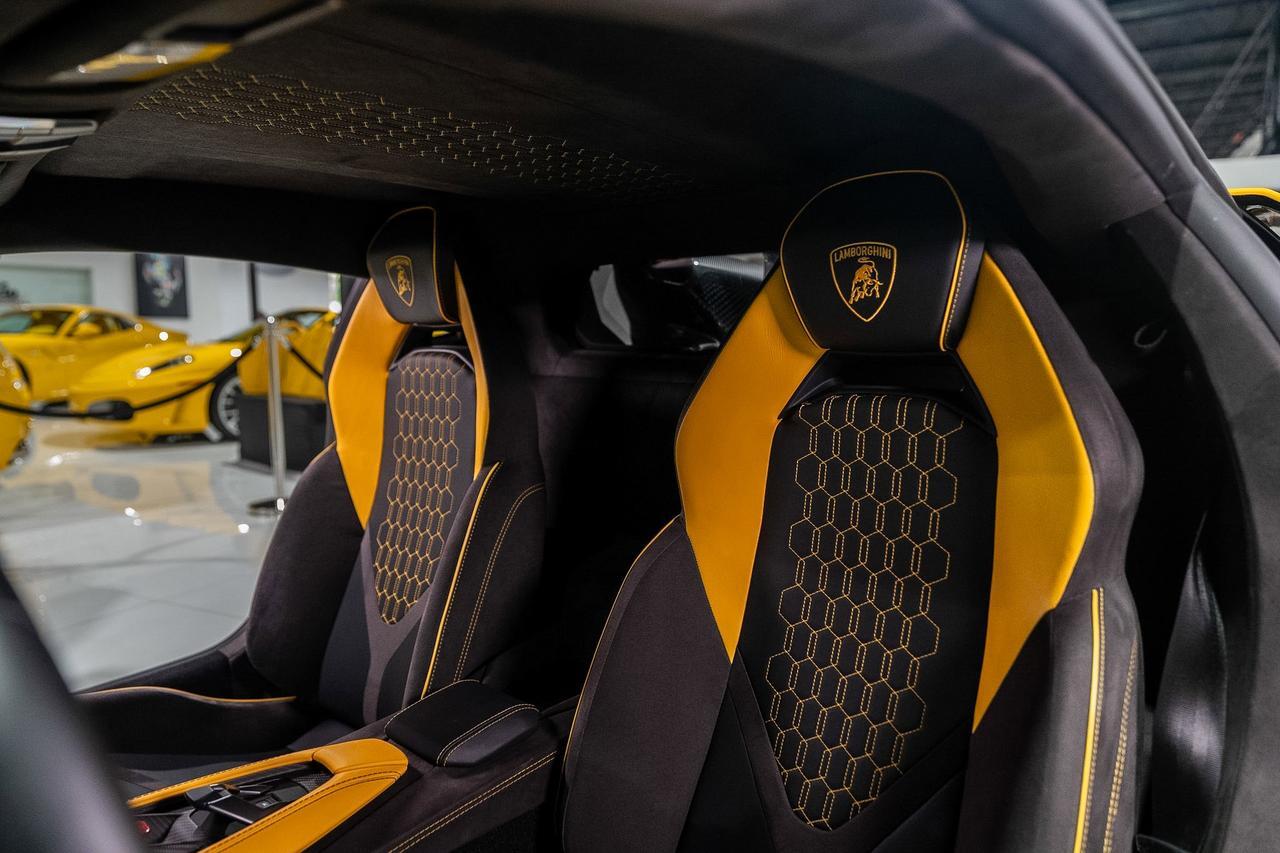 2024 Lamborghini Revuelto CARBON FIBER BODY KIT! Giallo Inti paint, Nero Ade/Giallo interior, MV Forged wheels AND MUCH MORE!! Fort Lauderdale FL
