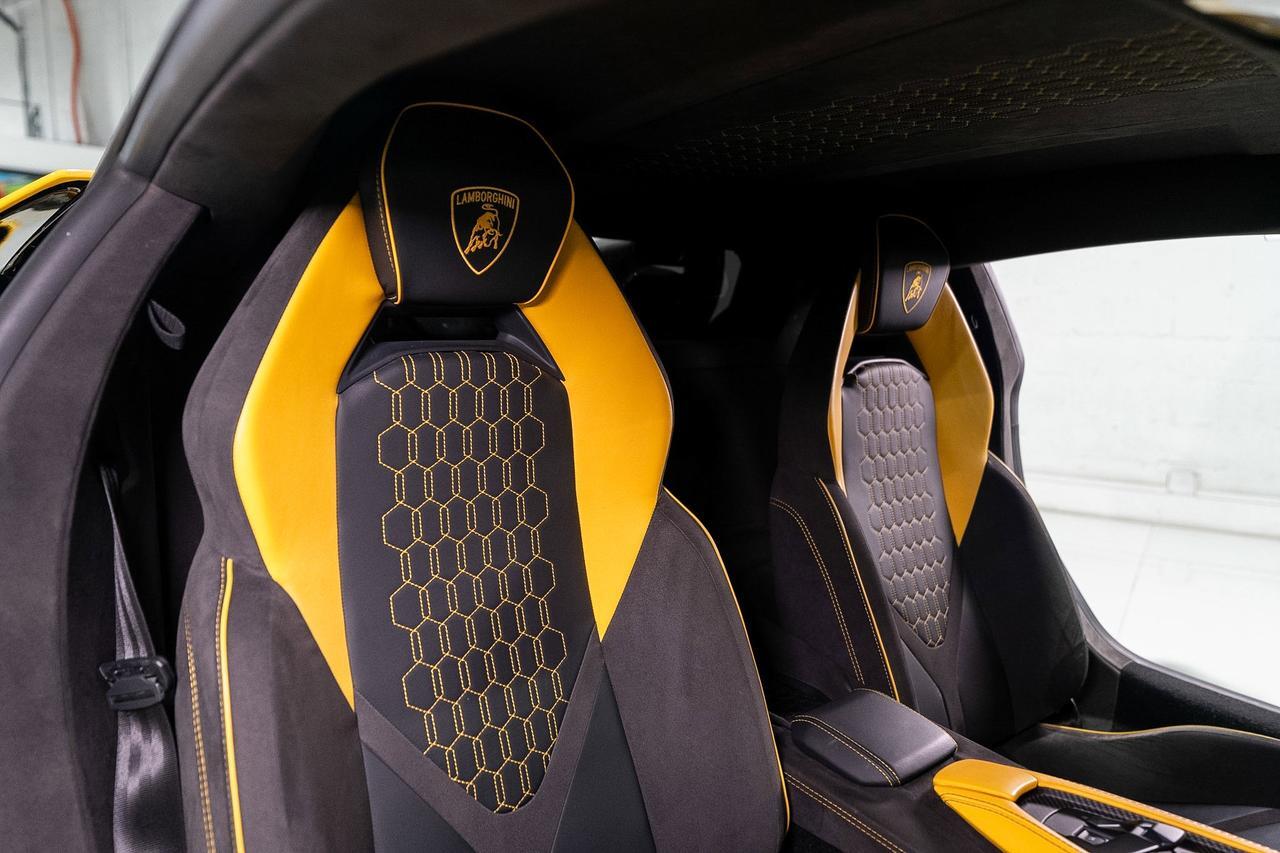 2024 Lamborghini Revuelto CARBON FIBER BODY KIT! Giallo Inti paint, Nero Ade/Giallo interior, MV Forged wheels AND MUCH MORE!! Fort Lauderdale FL