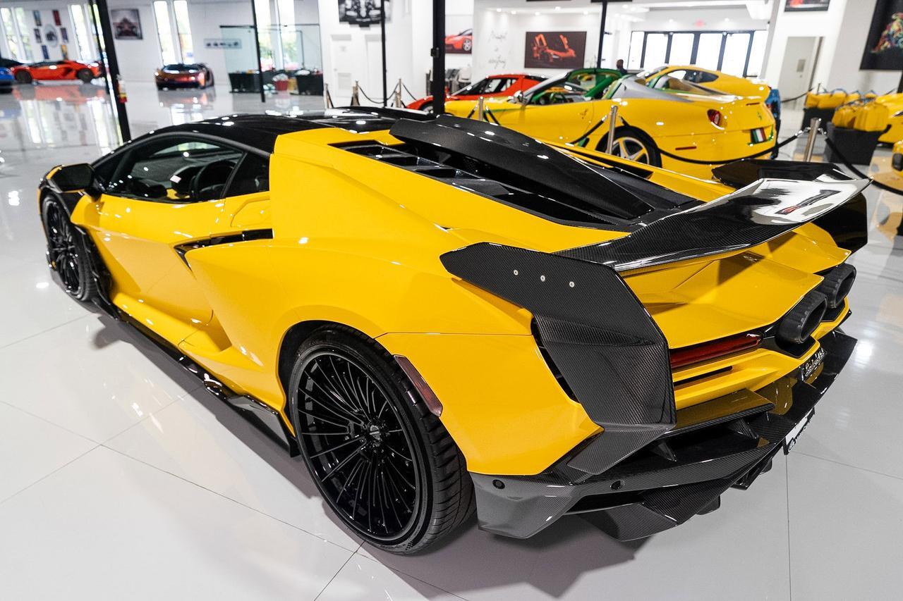 2024 Lamborghini Revuelto CARBON FIBER BODY KIT! Giallo Inti paint, Nero Ade/Giallo interior, MV Forged wheels AND MUCH MORE!! Fort Lauderdale FL