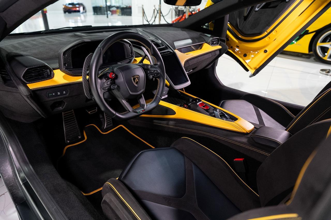 2024 Lamborghini Revuelto CARBON FIBER BODY KIT! Giallo Inti paint, Nero Ade/Giallo interior, MV Forged wheels AND MUCH MORE!! Fort Lauderdale FL
