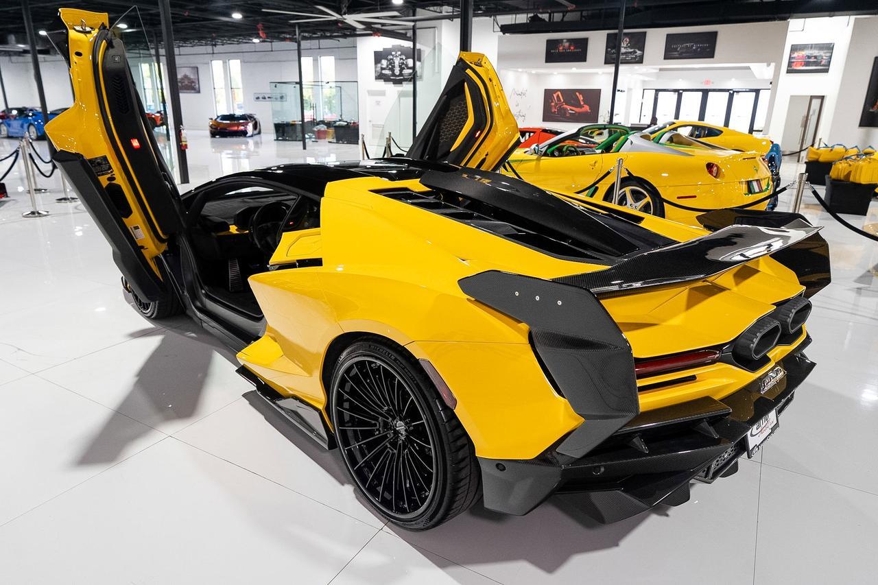 2024 Lamborghini Revuelto CARBON FIBER BODY KIT! Giallo Inti paint, Nero Ade/Giallo interior, MV Forged wheels AND MUCH MORE!! Fort Lauderdale FL