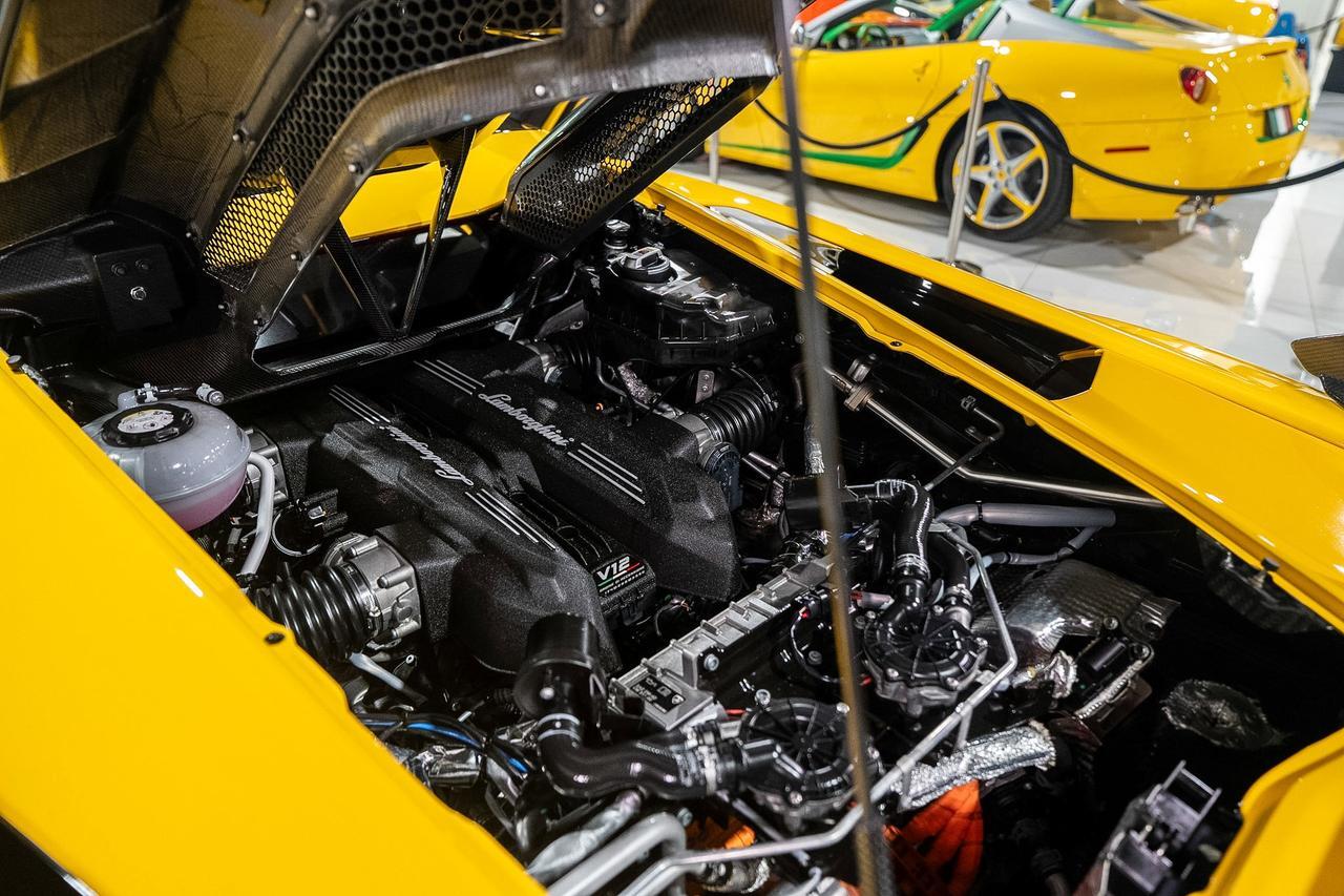 2024 Lamborghini Revuelto CARBON FIBER BODY KIT! Giallo Inti paint, Nero Ade/Giallo interior, MV Forged wheels AND MUCH MORE!! Fort Lauderdale FL