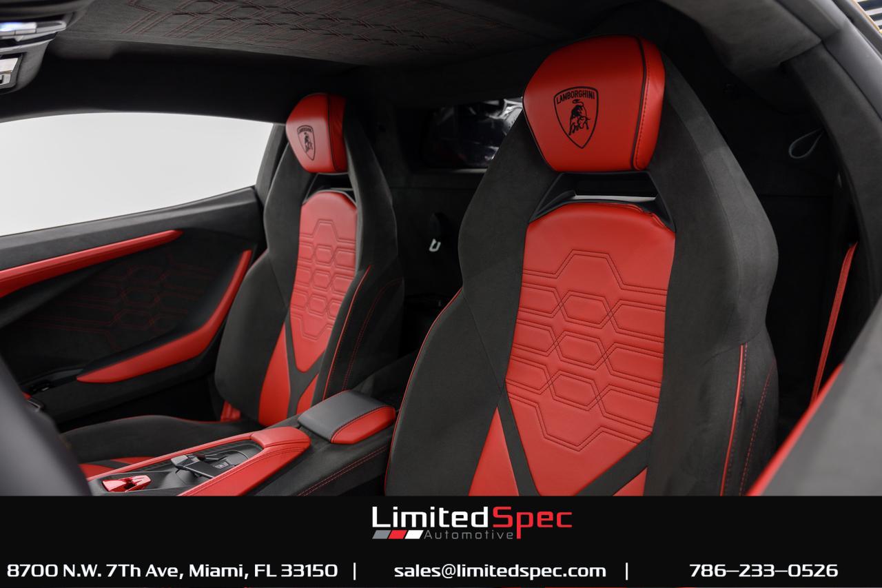 2024 Lamborghini Revuelto Coupe 2D Miami FL