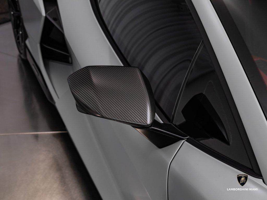 2024 Lamborghini Revuelto Coupe