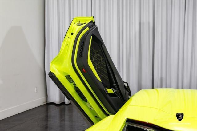 2024 Lamborghini Revuelto Coupe North Miami Beach FL