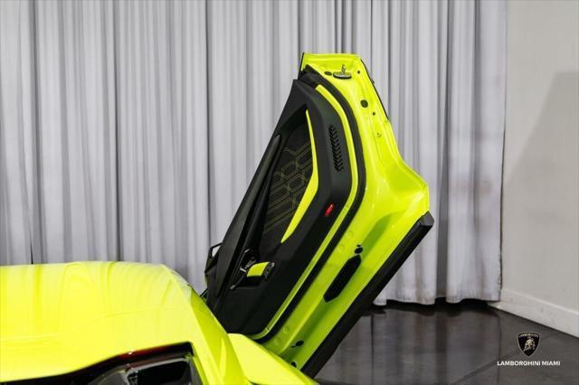 2024 Lamborghini Revuelto Coupe North Miami Beach FL