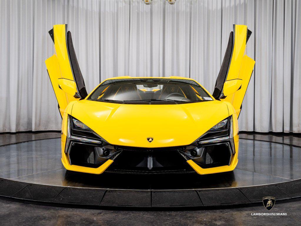 2024 Lamborghini Revuelto Coupe