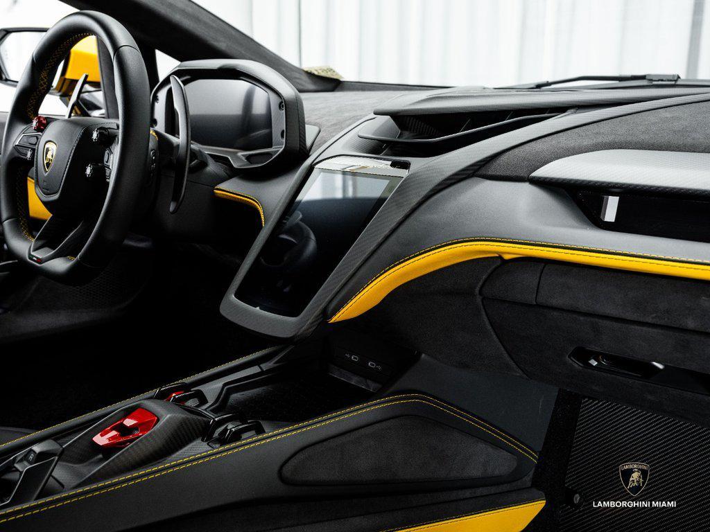 2024 Lamborghini Revuelto Base - Photo 48