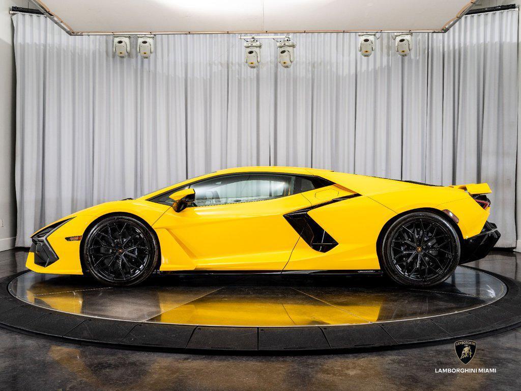 2024 Lamborghini Revuelto Base - Photo 9