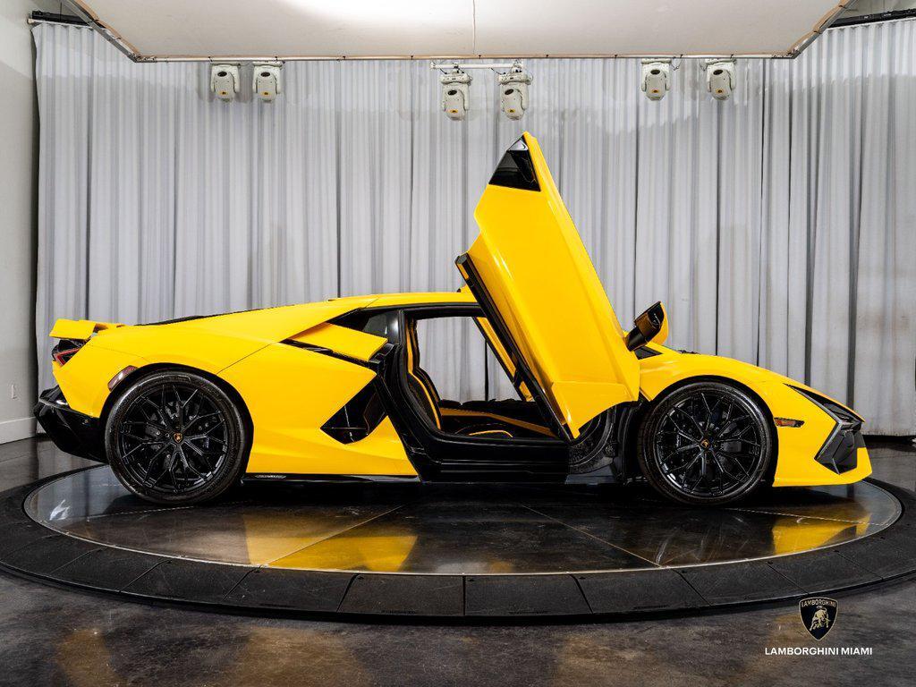2024 Lamborghini Revuelto Base - Photo 26