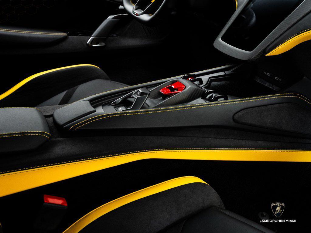2024 Lamborghini Revuelto Base - Photo 49