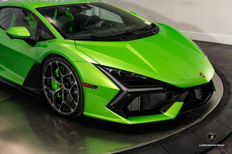 2024 Lamborghini Revuelto Coupe
