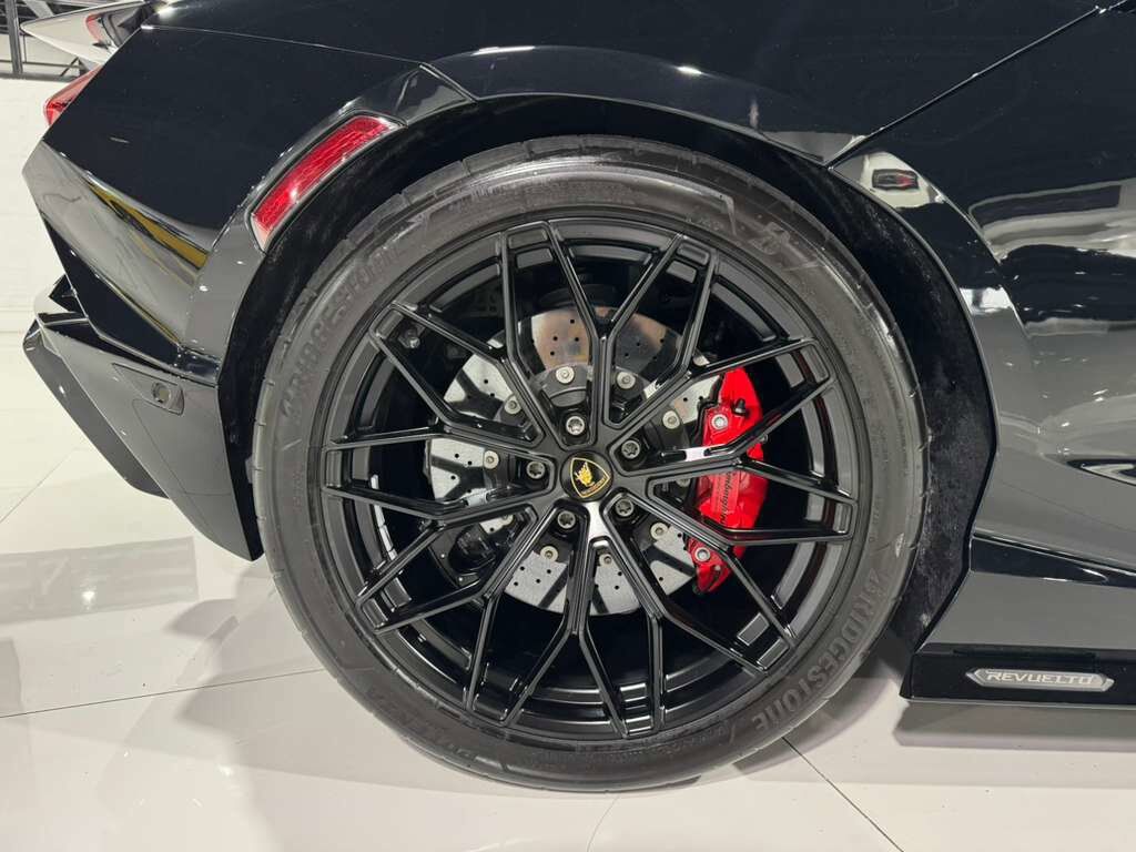 2024 Lamborghini Revuelto Nero Helene paint, Ad Personam interior, carbon racing seats, 360 camera, interior carbon AND MORE!! Fort Lauderdale FL