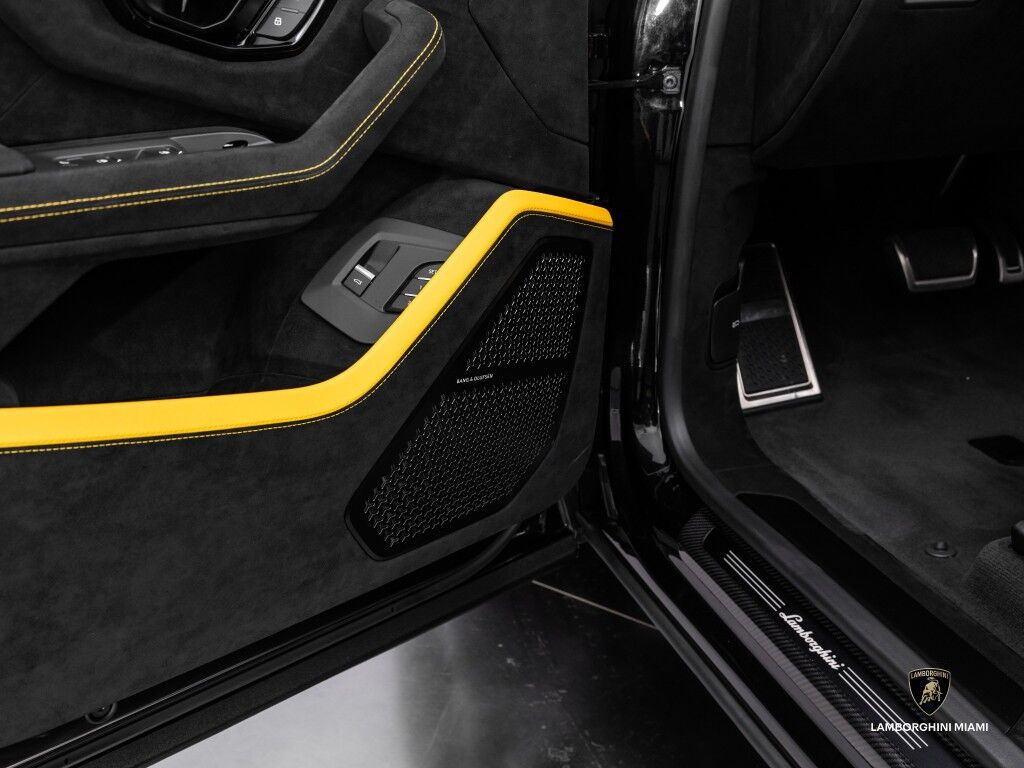 2024 Lamborghini Urus Performante North Miami Beach FL