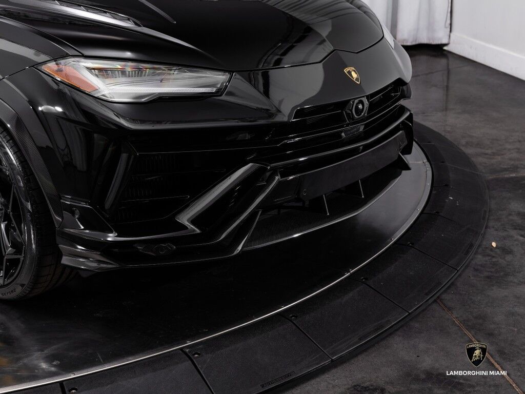 2024 Lamborghini Urus Performante