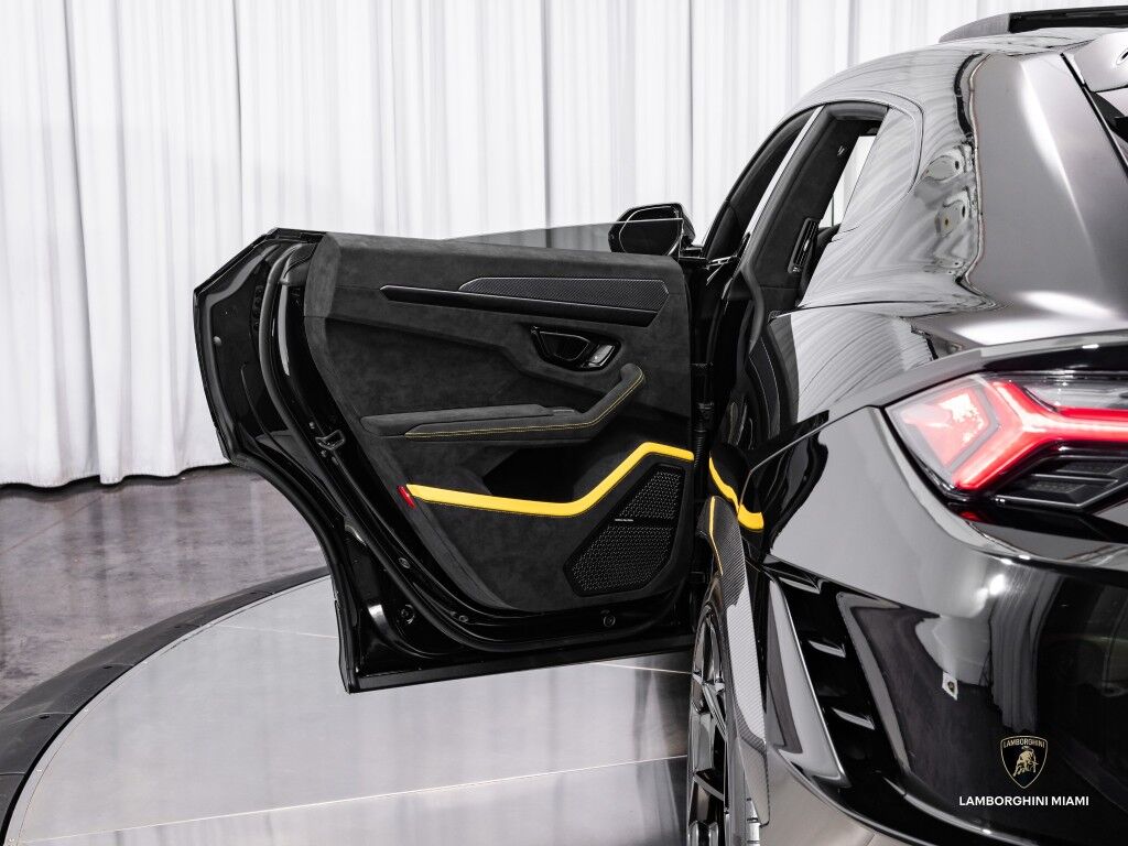 2024 Lamborghini Urus Performante North Miami Beach FL