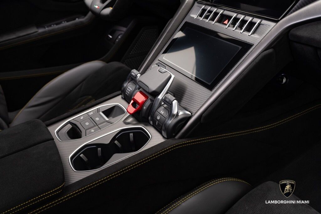 2024 Lamborghini Urus Performante North Miami Beach FL