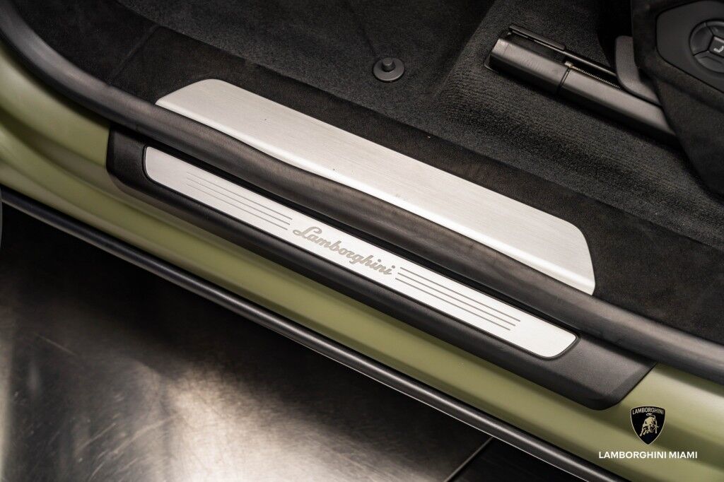 2024 Lamborghini Urus Performante North Miami Beach FL