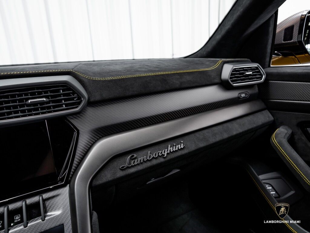 2024 Lamborghini Urus Performante North Miami Beach FL