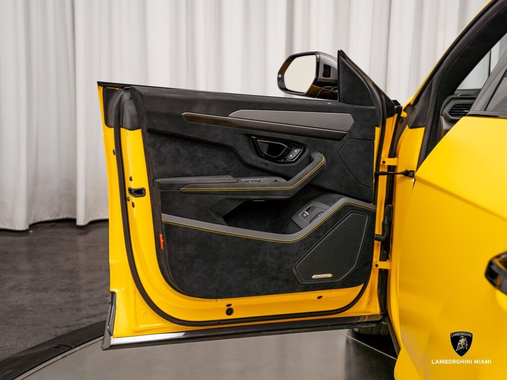 2024 Lamborghini Urus Performante North Miami Beach FL