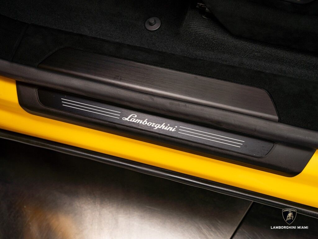 2024 Lamborghini Urus Performante North Miami Beach FL