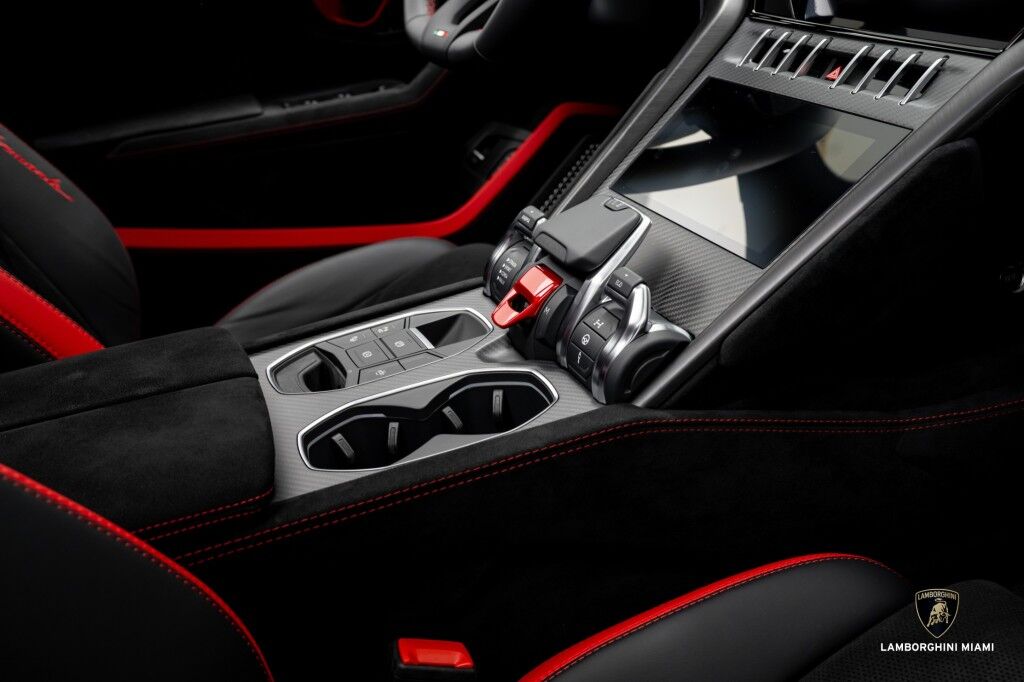 2024 Lamborghini Urus Performante North Miami Beach FL