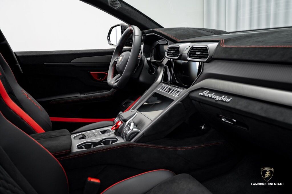 2024 Lamborghini Urus Performante North Miami Beach FL