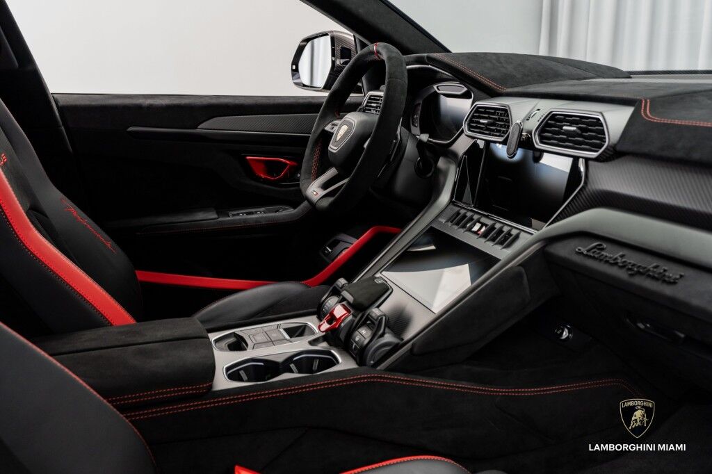 2024 Lamborghini Urus Performante North Miami Beach FL