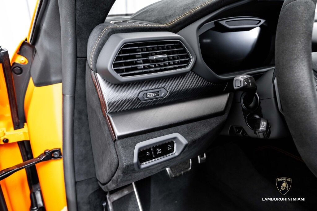 2024 Lamborghini Urus Performante North Miami Beach FL