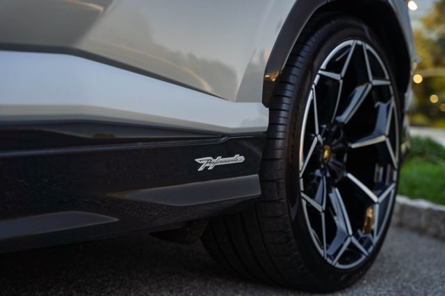 2024 Lamborghini Urus Performante Paramus NJ