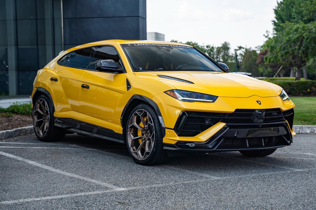 2024 Lamborghini Urus Performante