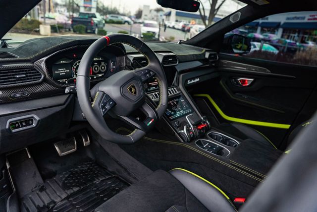 2024 Lamborghini Urus Performante Paramus NJ