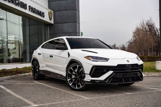 2024 Lamborghini Urus Performante