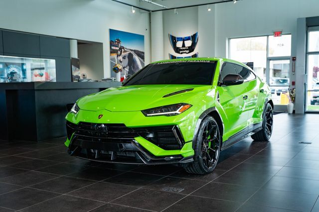 2024 Lamborghini Urus Performante