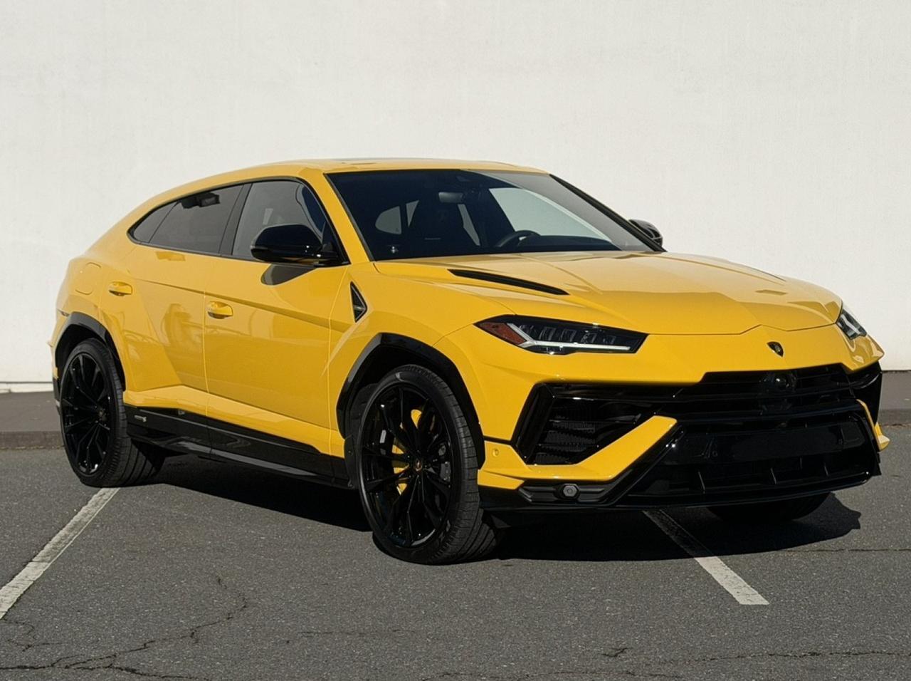 2024 Lamborghini Urus S