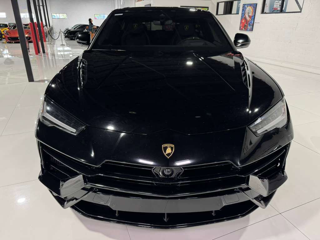 2024 Lamborghini Urus S